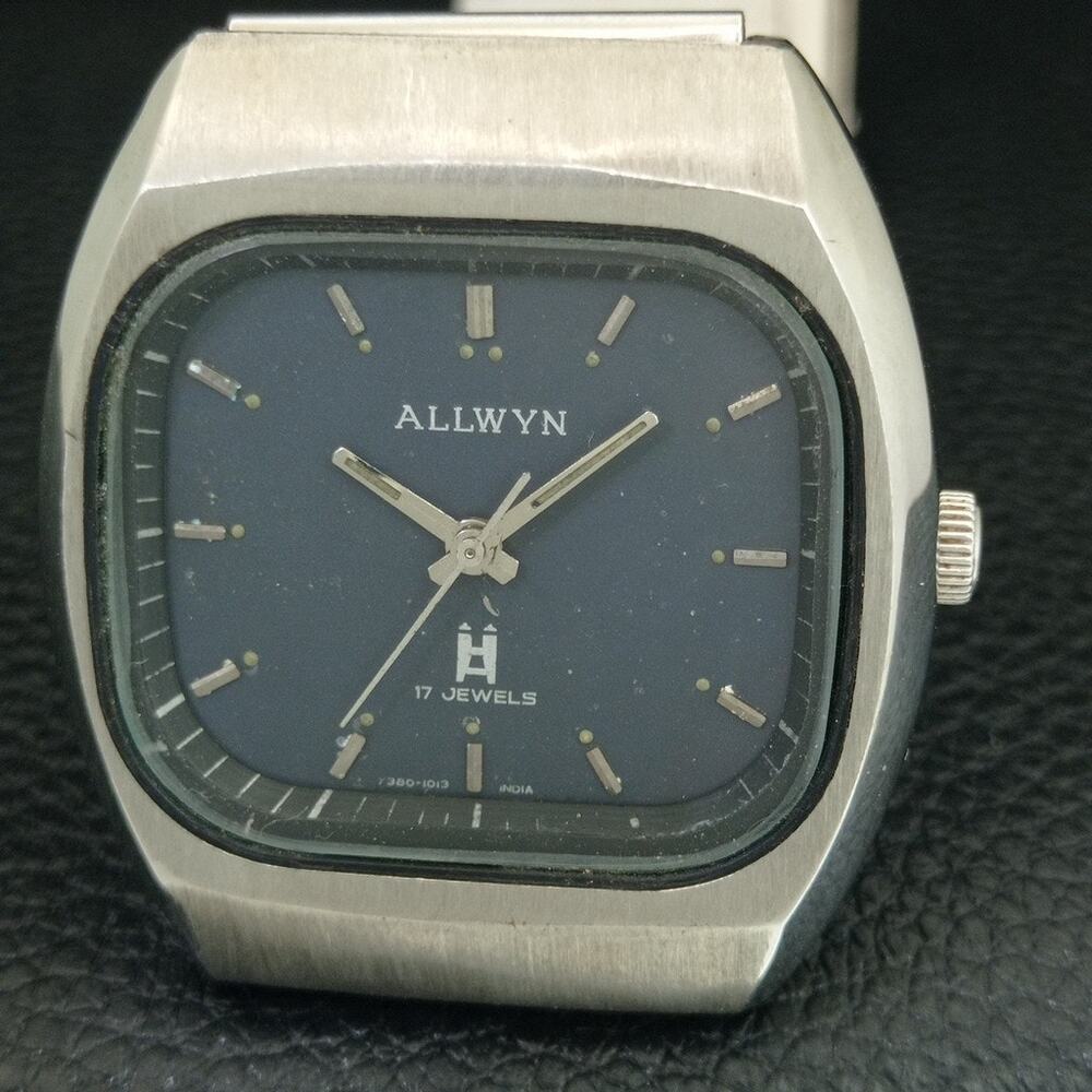 Vintage 1983 Allwyn Manual Mens Silver Watch W/Metal Strap & Blue accents - Picture 3 of 9